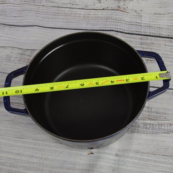 Staub 22 Blue Enameled Dutch Oven 2.6L NO LID GUC READ - Picture 8 of 13